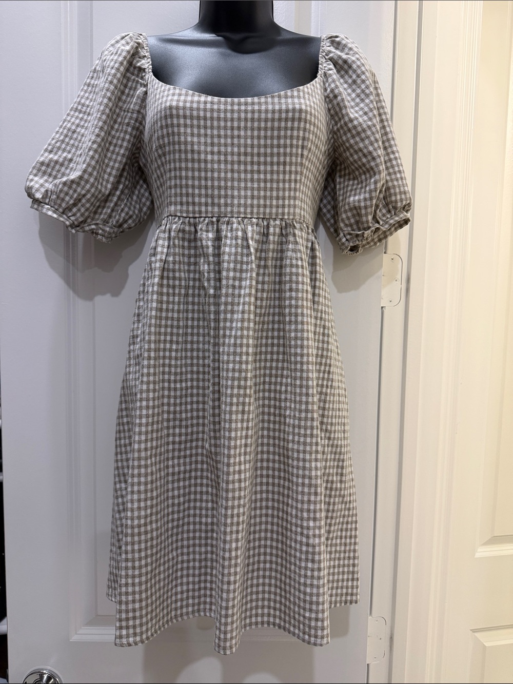 Pomander Place Gingham Puff Sleeve Babydoll Midi Dress with pockets - Size S